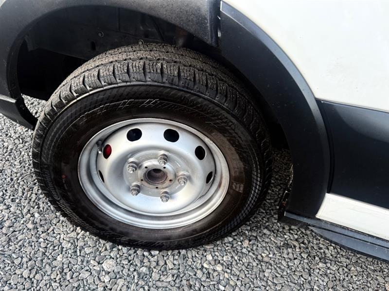 Ford Transit 250 Van Low Roof 60/40 Pass.130-in. WB 2016