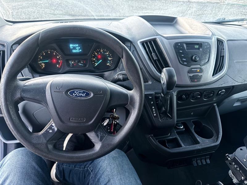 Ford Transit 250 Van Low Roof 60/40 Pass.130-in. WB 2016