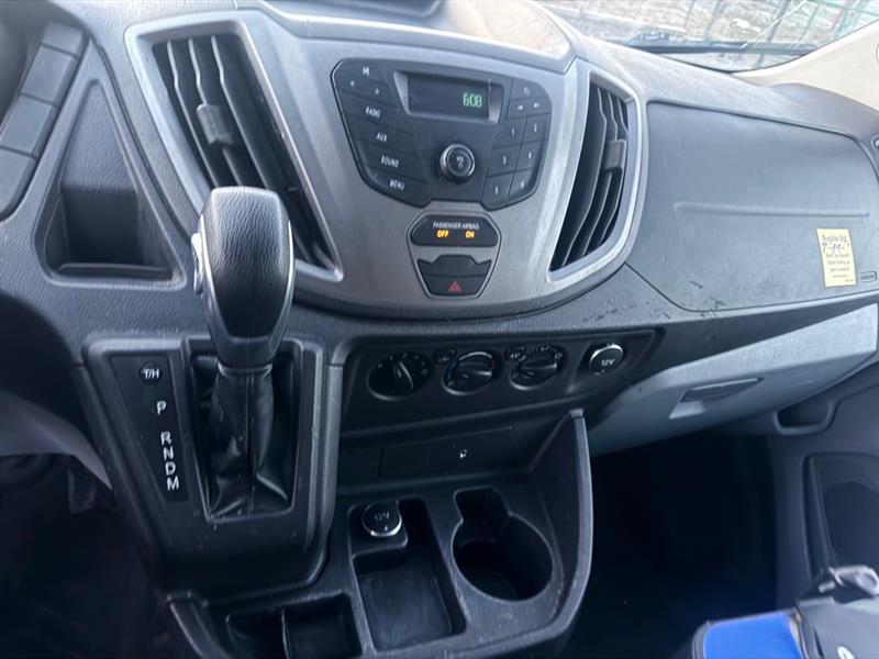 Ford Transit 250 Van Low Roof 60/40 Pass.130-in. WB 2016