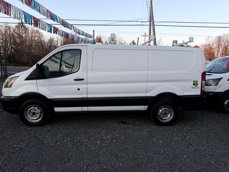 Ford Transit 250 Van Low Roof 60/40 Pass.130-in. WB 2016