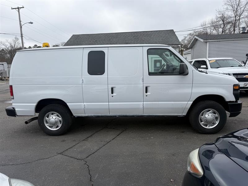Ford Econoline E-250 2014