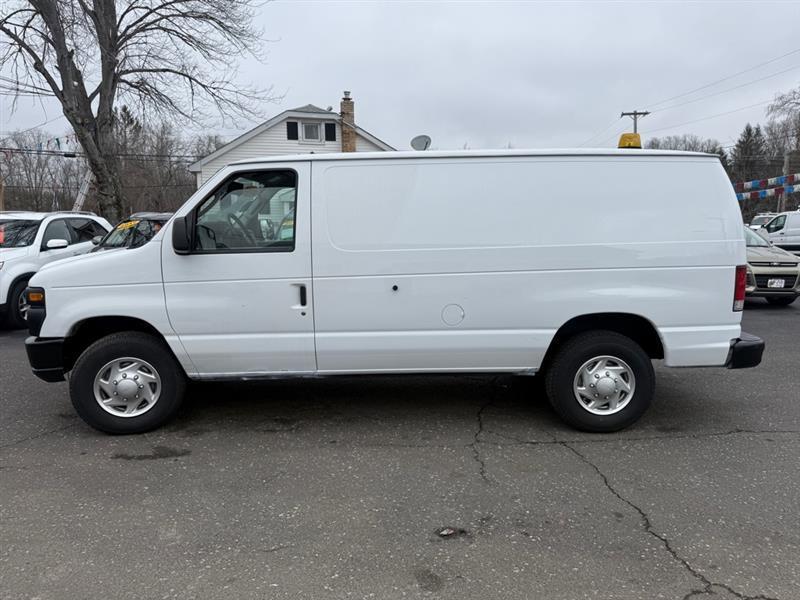 Ford Econoline E-250 2014