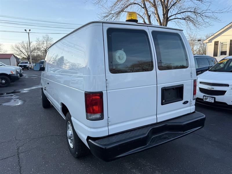 Ford Econoline E-250 2014