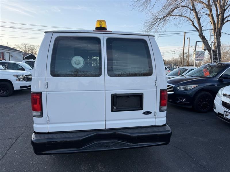 Ford Econoline E-250 2014