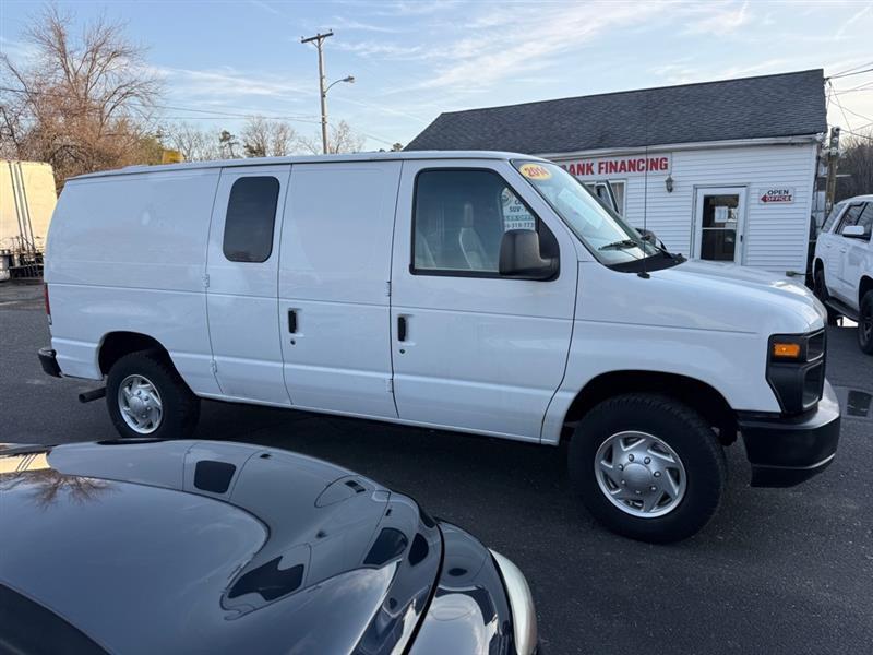 Ford Econoline E-250 2014