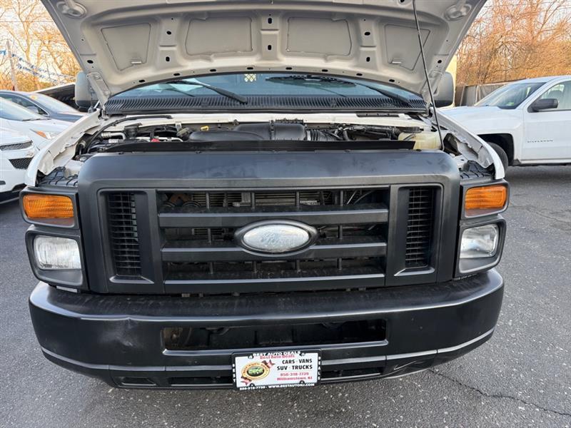 Ford Econoline E-250 2014