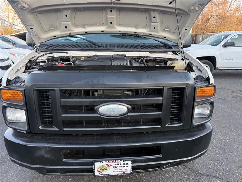 Ford Econoline E-250 2014