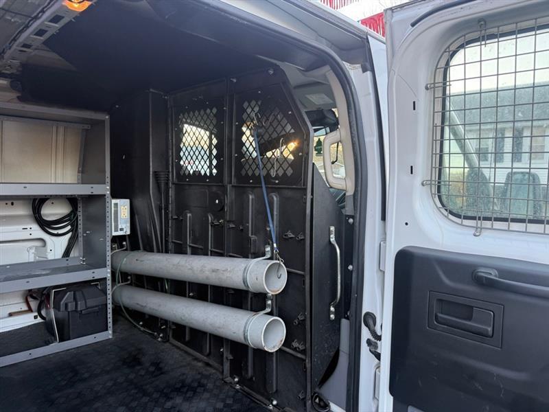 Ford Transit 250 Van Low Roof 60/40 Pass.130-in. WB 2016