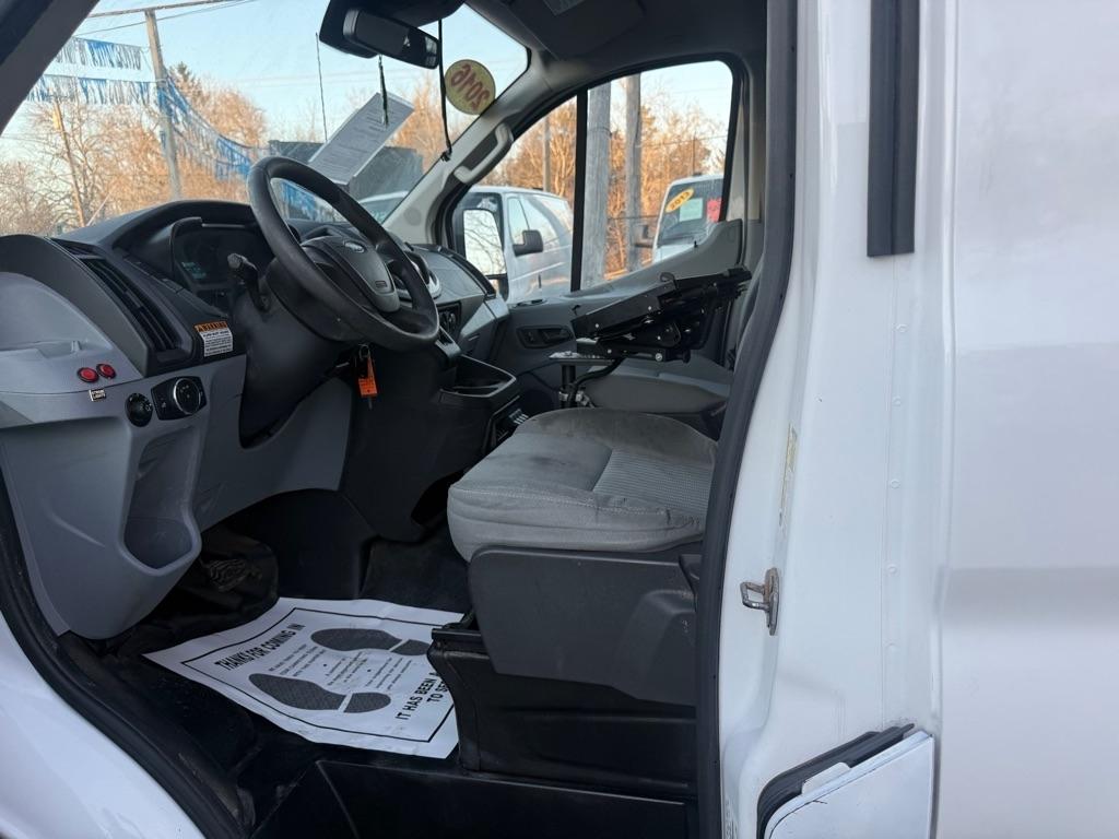 Ford Transit T-250 130" Low Rf 9000 GVWR Swing-Out RH Dr 2016