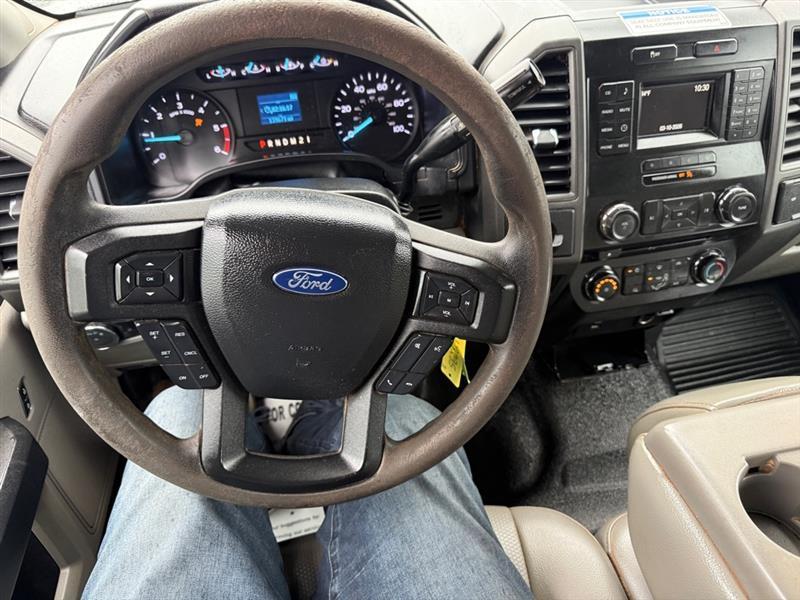 Ford F-450 SD Crew Cab DRW 2WD 2018