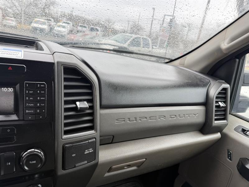 Ford F-450 SD Crew Cab DRW 2WD 2018