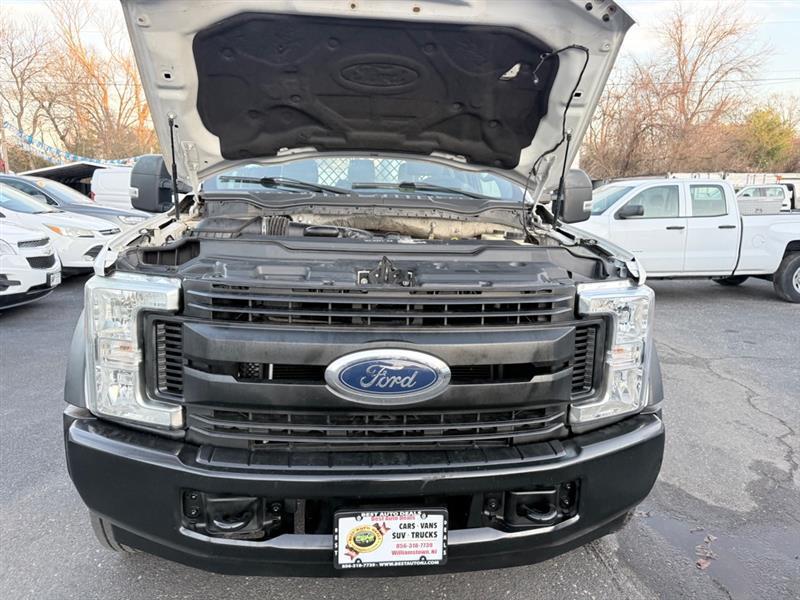 Ford F-450 SD Crew Cab DRW 2WD 2017