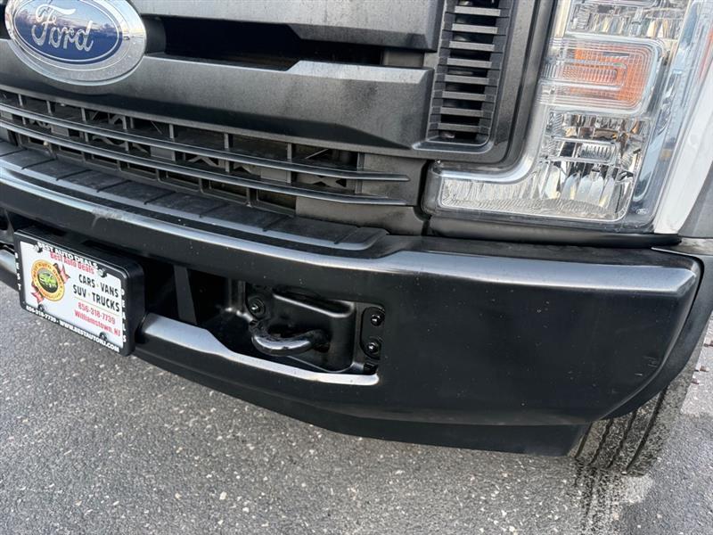 Ford F-450 SD Crew Cab DRW 2WD 2017