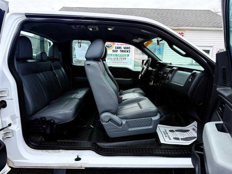 Ford F-150 XL SuperCab 8-ft. Bed 4WD 2014