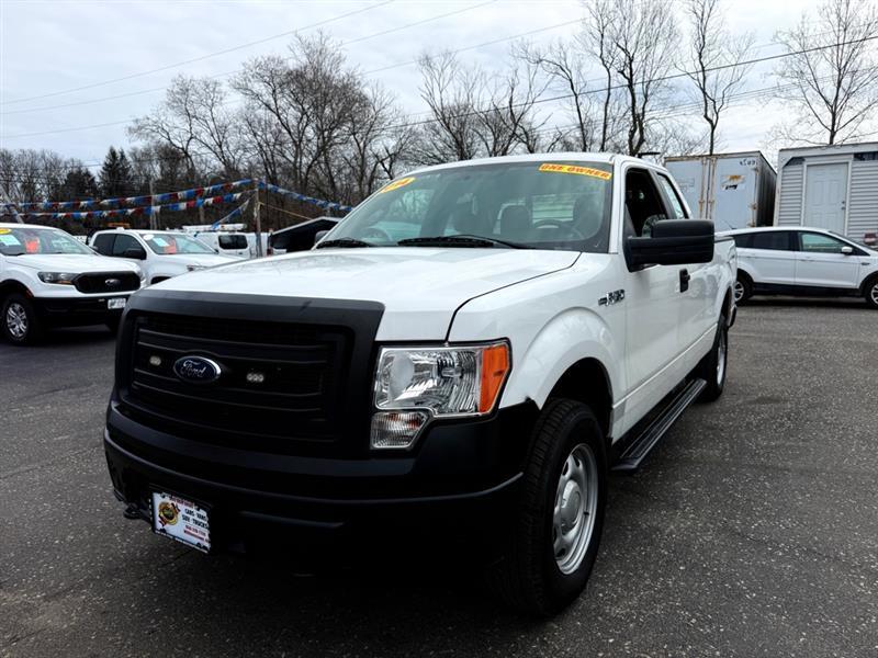 Ford F-150 XL SuperCab 8-ft. Bed 4WD 2014