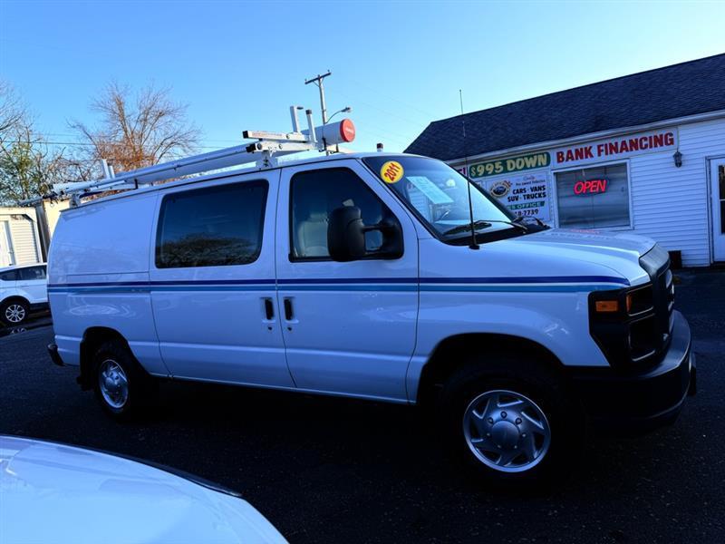 Ford Econoline E-250 2011
