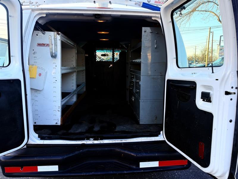 Ford Econoline E-250 2011