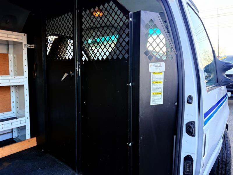 Ford Econoline E-250 2011