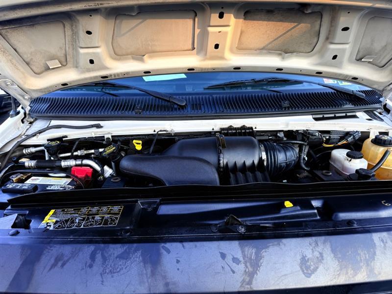 Ford Econoline E-250 2011