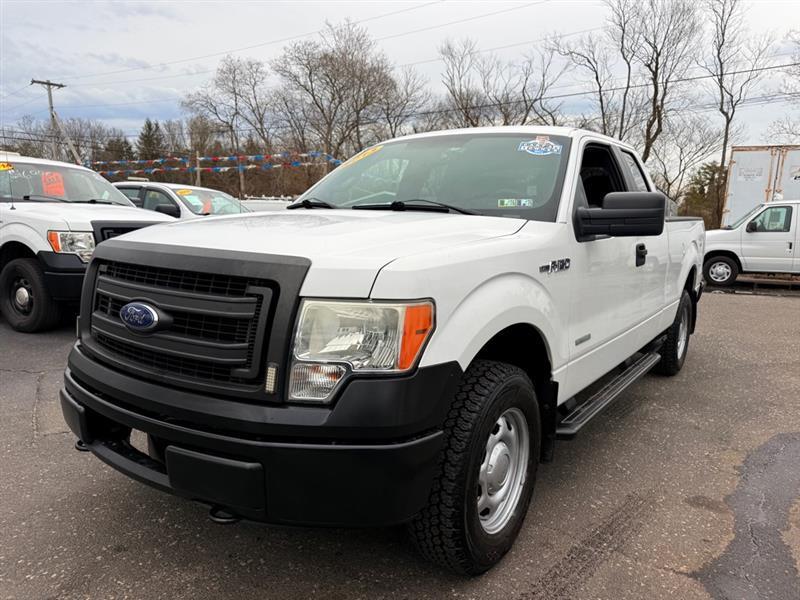 Ford F-150 XL SuperCab 8-ft. Bed 4WD 2013