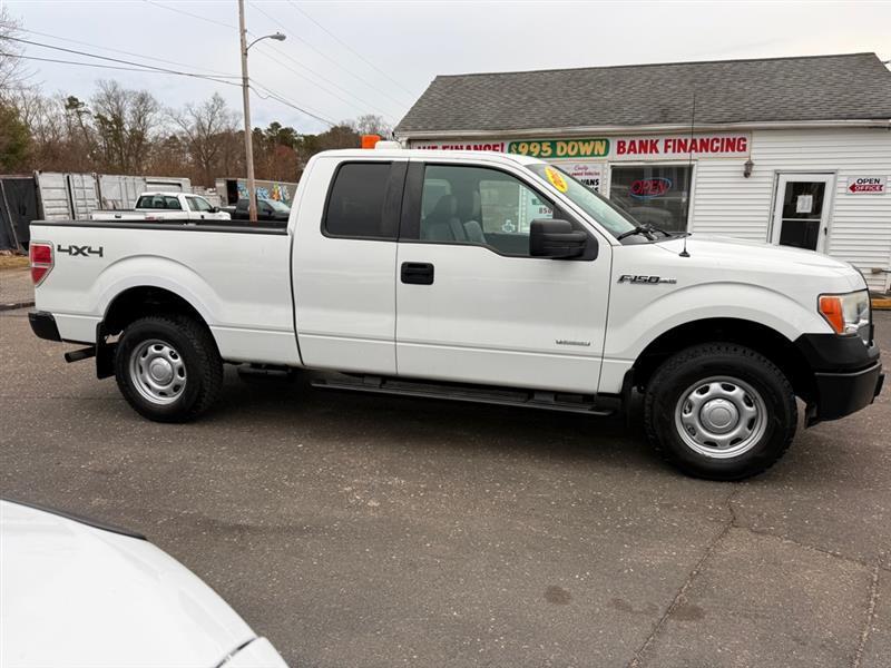 Ford F-150 XL SuperCab 8-ft. Bed 4WD 2013
