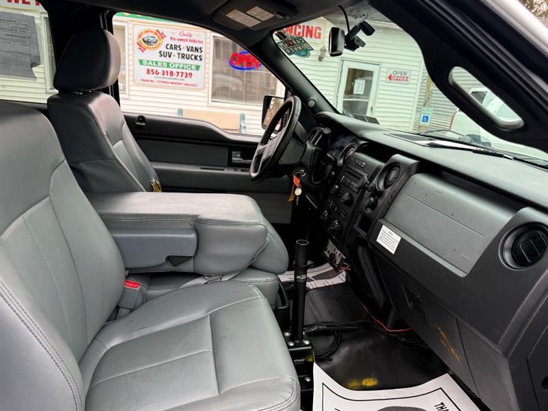 Ford F-150 XL SuperCab 8-ft. Bed 4WD 2013