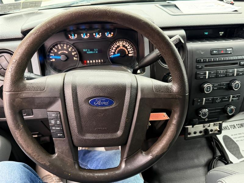 Ford F-150 XL SuperCab 8-ft. Bed 4WD 2013