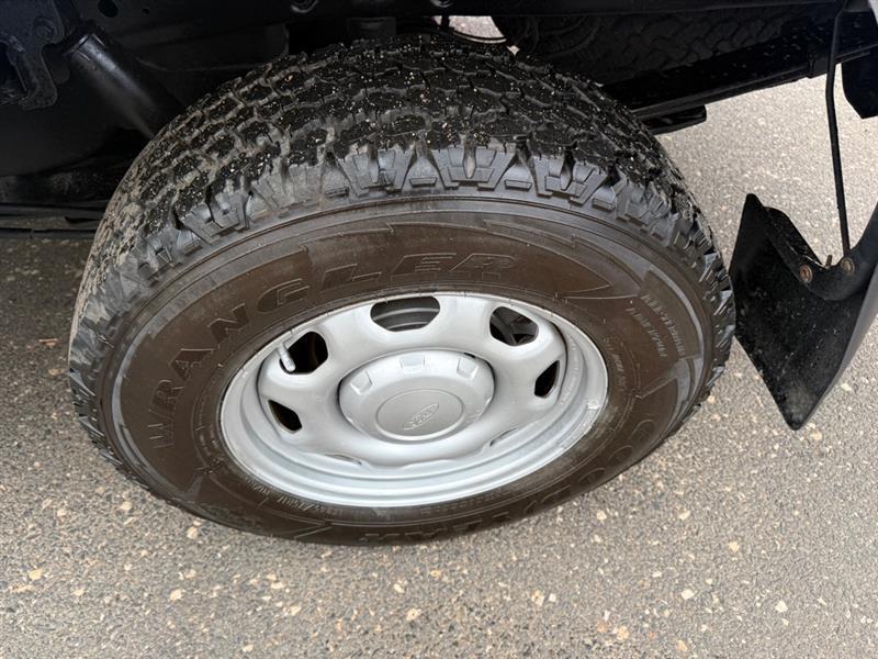 Ford F-150 XL SuperCab 8-ft. Bed 4WD 2013