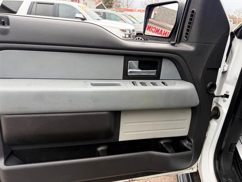 Ford F-150 XL SuperCab 8-ft. Bed 4WD 2013