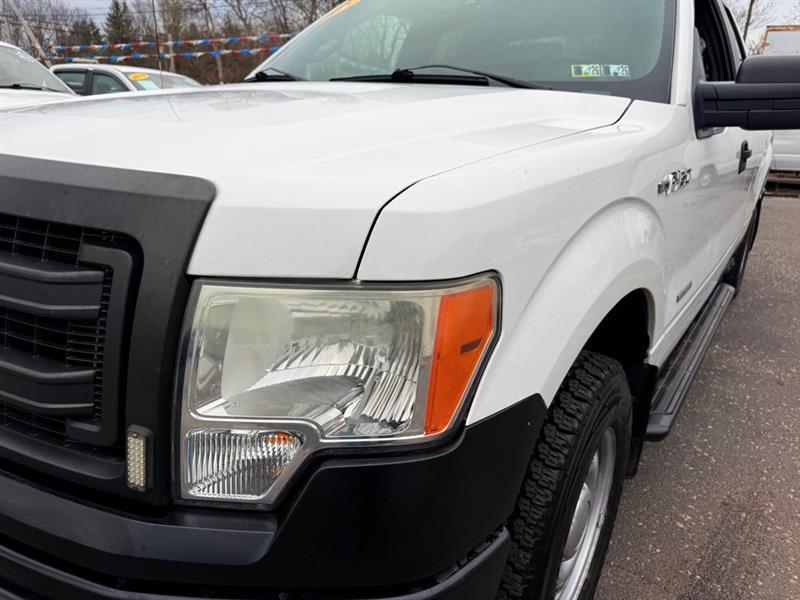 Ford F-150 XL SuperCab 8-ft. Bed 4WD 2013