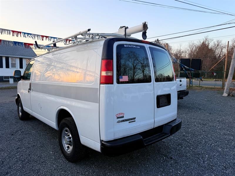 Chevrolet Express 2500 Cargo 2011