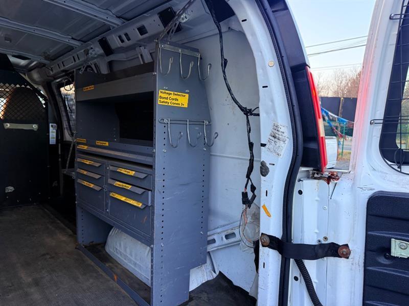 Chevrolet Express 2500 Cargo 2011