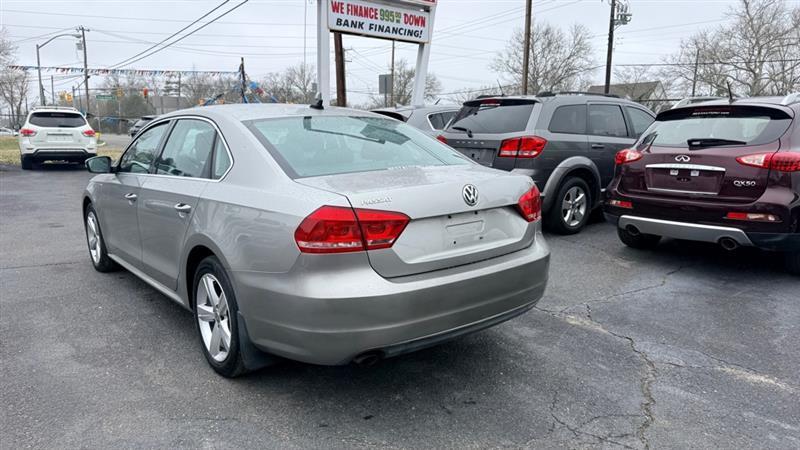 Volkswagen Passat 1.8T Wolfsburg AT 2014