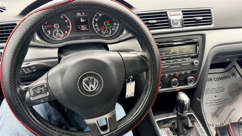 Volkswagen Passat 1.8T Wolfsburg AT 2014