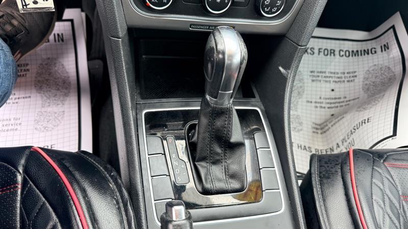 Volkswagen Passat 1.8T Wolfsburg AT 2014