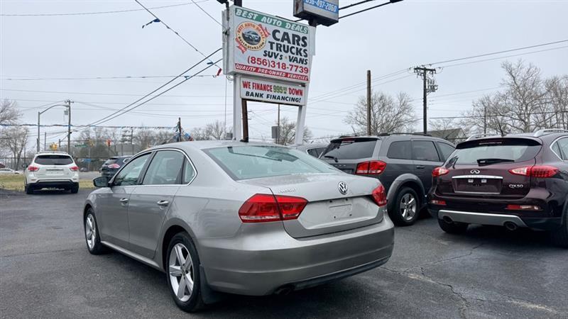 Volkswagen Passat 1.8T Wolfsburg AT 2014
