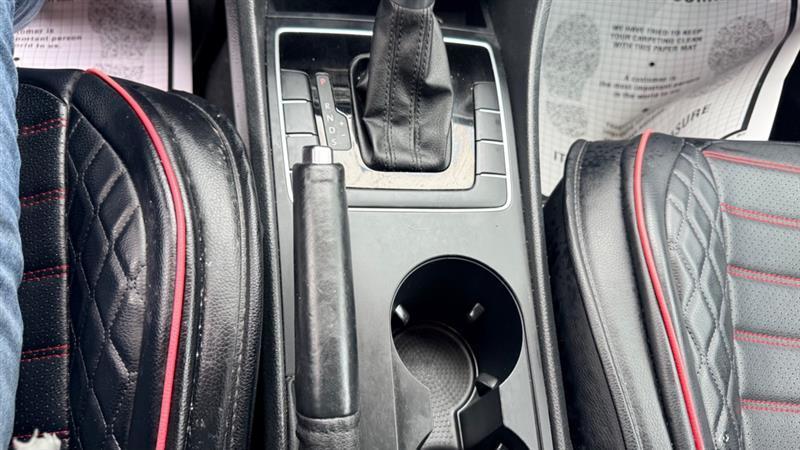 Volkswagen Passat 1.8T Wolfsburg AT 2014