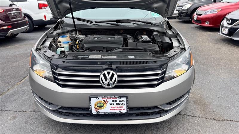 Volkswagen Passat 1.8T Wolfsburg AT 2014