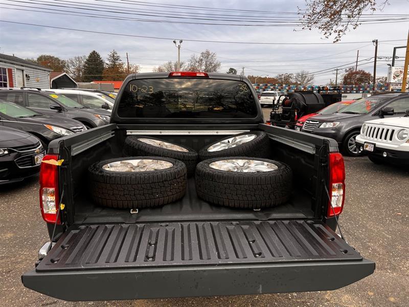 Nissan Frontier S Crew Cab 4WD 2013