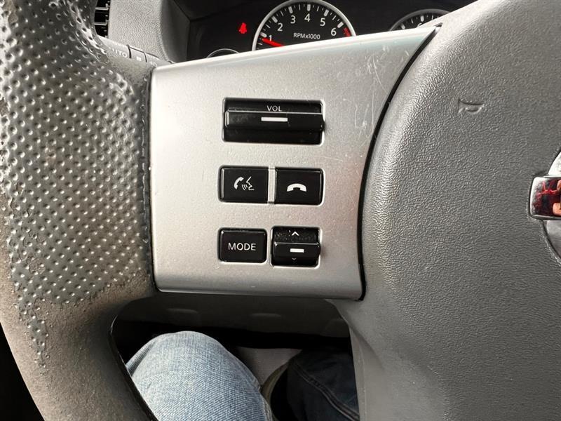 Nissan Frontier S Crew Cab 4WD 2013