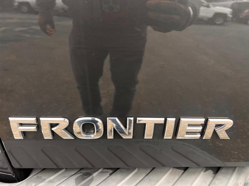 Nissan Frontier S Crew Cab 4WD 2013