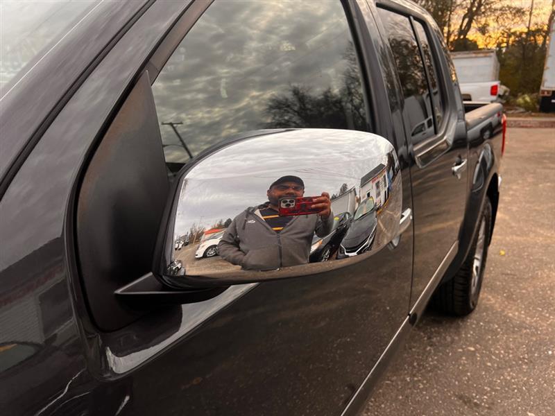 Nissan Frontier S Crew Cab 4WD 2013