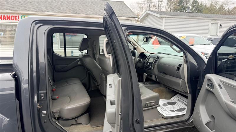 Nissan Frontier S Crew Cab 4WD 2013