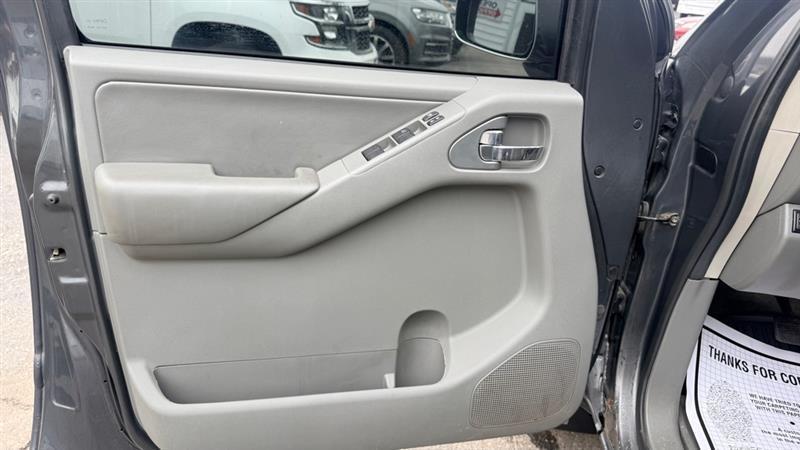 Nissan Frontier S Crew Cab 4WD 2013