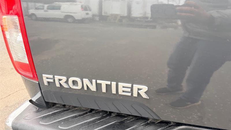 Nissan Frontier S Crew Cab 4WD 2013