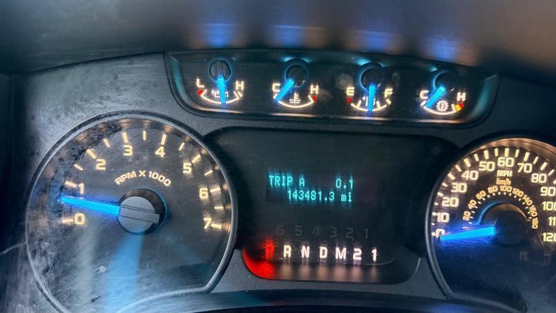 Ford F-150 XL SuperCab Short Bed 2WD 2013