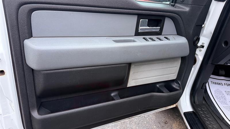 Ford F-150 XL SuperCab Short Bed 2WD 2013