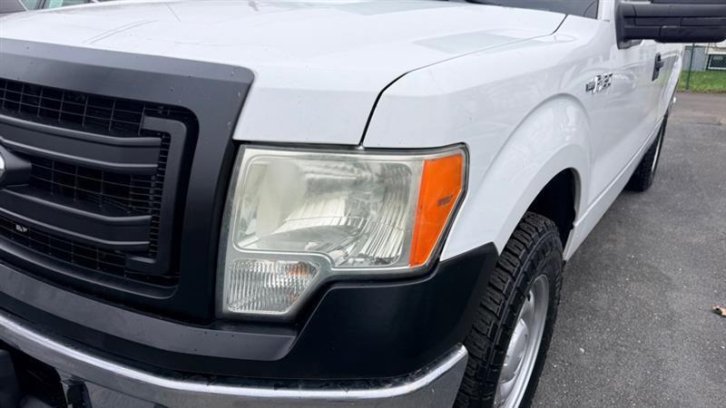 Ford F-150 XL SuperCab Short Bed 2WD 2013