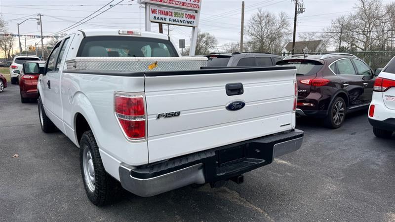 Ford F-150 XL SuperCab Short Bed 2WD 2013