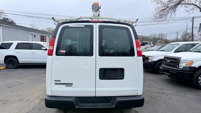 Chevrolet Express 2500 Cargo 2011